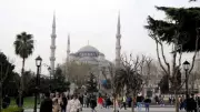 Sultanahmet Camii'ne ziyaretçi akını dron kamerasıyla görüntülendi