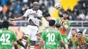 Trabzonspor Alanya'da Berabere Kaldı, Nwakaeme'nin Form Düşüşü Dikkat Çekti