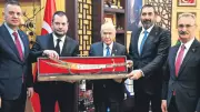 Trabzonspor Başkanı Doğan, MHP Lideri Bahçeli'yi Ziyaret Etti