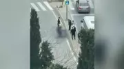 Zeytinburnu'nda Tamir Faciası: Servis Sürücüsü Aracın Altında Kalarak Hayatını Kaybetti