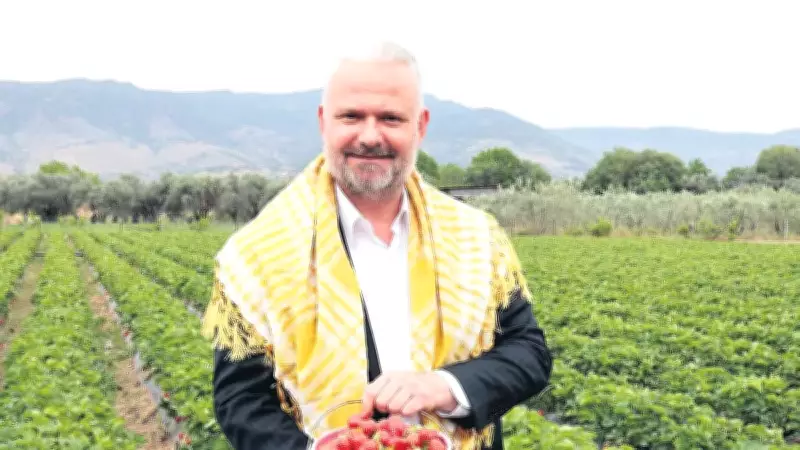 16. Uluslararası Emiralem Çilek Festivali Yarın Başlıyor