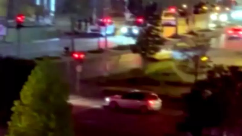 17 yaşındaki saldırgan işyerini kurşunladı, üzerinden el bombası çıktı