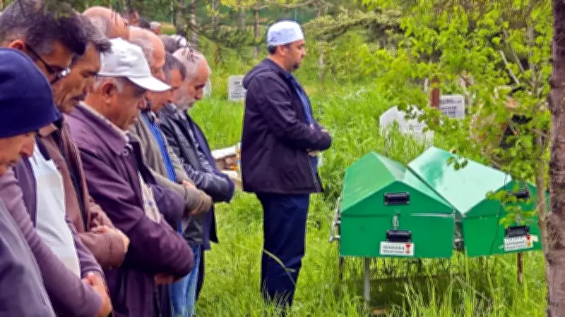 Acı hikaye: Oğlunu kaybeden baba, aracıyla köprüden uçtu