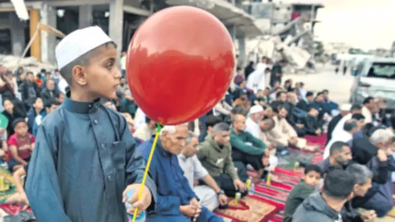 Acıya Rağmen Umut Var: Gazze ve Lübnan'da Bayram Namazı Enkazda Kılındı