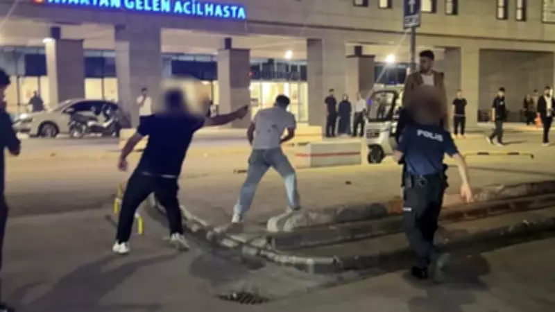 Adıyaman'da hastanede bıçaklı saldırı: 3 yaralı
