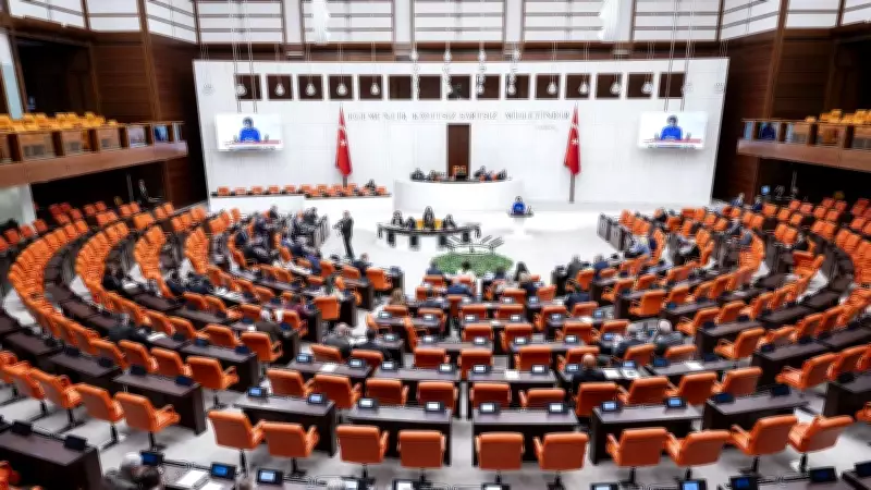 AK Parti yeni anayasa için haziranda harekete geçiyor