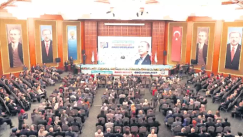 AK Parti'de kamp mesaisi başladı: Dış politika ön planda