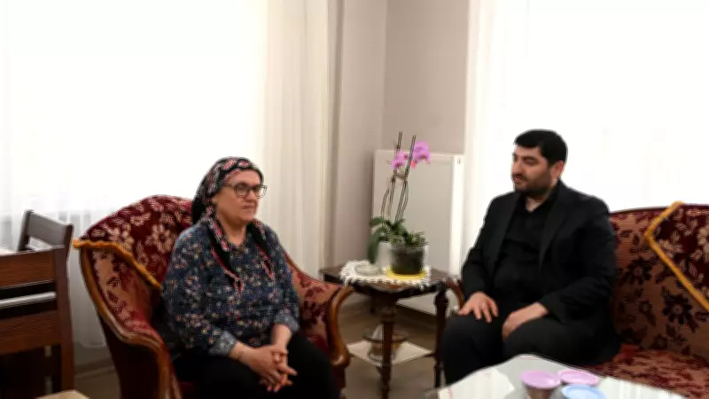 AK Parti'li Şankazan'dan Şehit Öğretmen Aybüke Yalçın'ın Annesine Anneler Günü Ziyareti