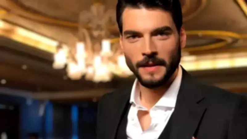 Akın Akınözü Aşk Orucunu Bozdu, Konserde Yeni Sevgilisiyle Görüntülendi