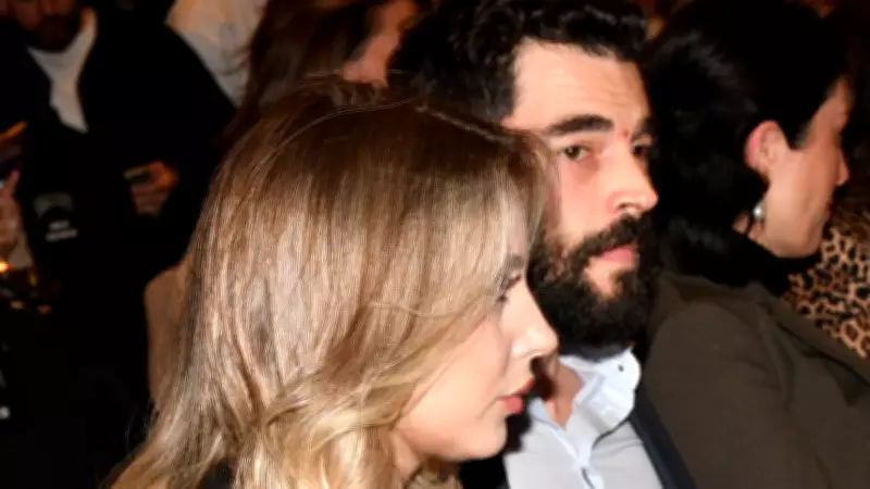 Akın Akınözü ve Melis Uzunoğlu ilk kez birlikte görüntülendi