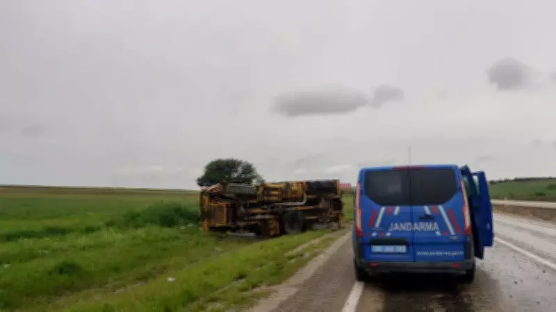 Aksaray'da Askeri Araç Devrildi: 2 Yaralı