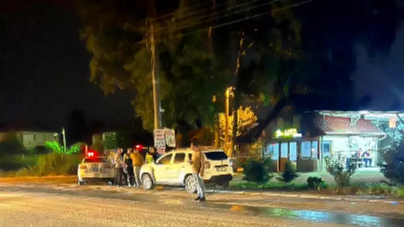 Akyazı'da silahlı kavga: 1'i hükümlü 2 yaralı