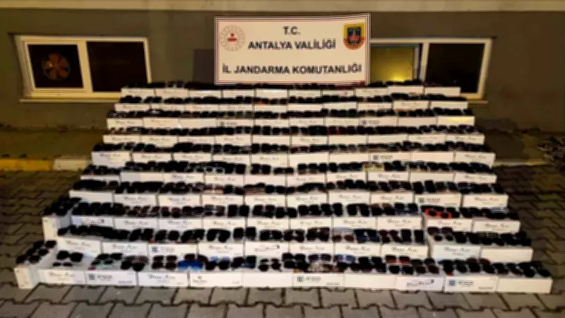Alanya'da 10 Milyon TL Değerinde Kaçak Güneş Gözlüğü Ele Geçirildi
