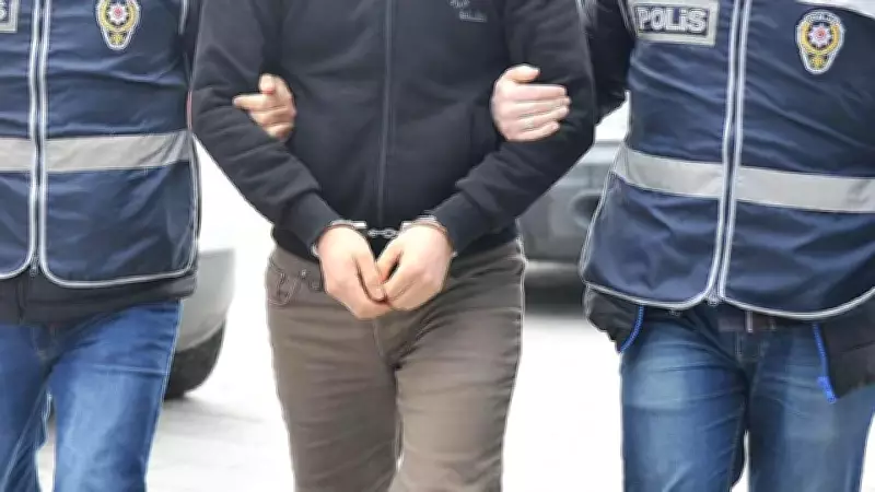 Ankara'da narkotik operasyonu: 2 gözaltı, 3.7 kilo metamfetamin