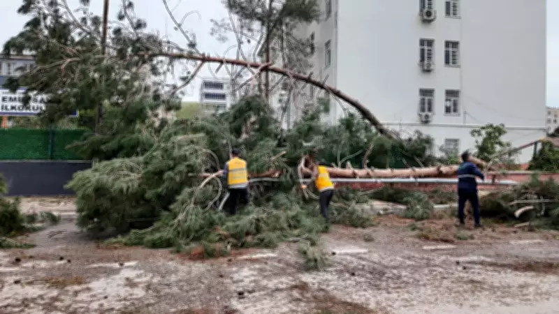 Şanlıurfa'da Fırtına Nedeniyle İki İlçede Okullar 4 Gün Daha Tatil