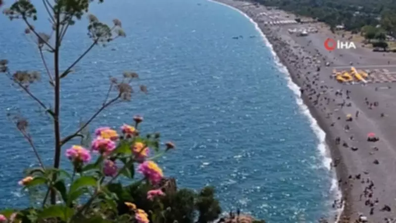 Antalya'da 2 Saat Arayla 2 Farklı Mevsim: Güneş ve Yağmur Bir Arada