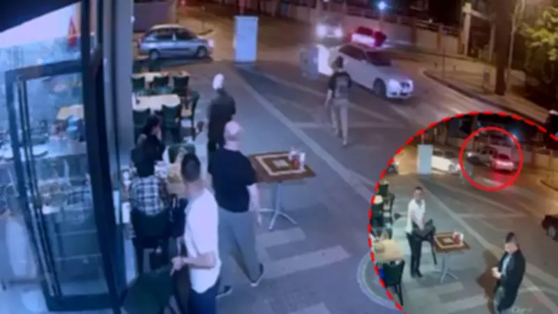 Antalya'da 'Dur' tabelasına uymadı: Kaza anı kamerada