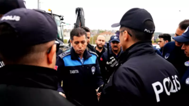 Arnavutköy'de Haraççı Kavşağı'nda İBB Engeli: CHP'li Üyeler Müdahale Etti