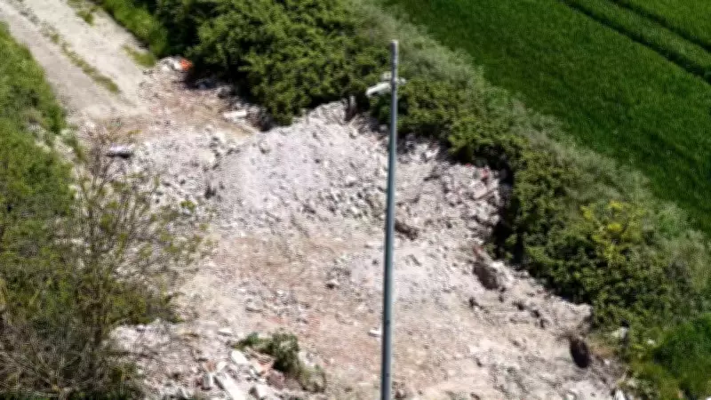 Arnavutköy'de kaçak moloz sorunu: Kameralar bile engel olamıyor