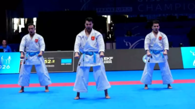 Avrupa Karate Şampiyonası'nda milli sporculardan gümüş madalya