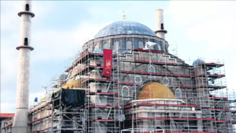 Avrupa'nın en büyük camisi engellemelere rağmen yaz sonu açılıyor
