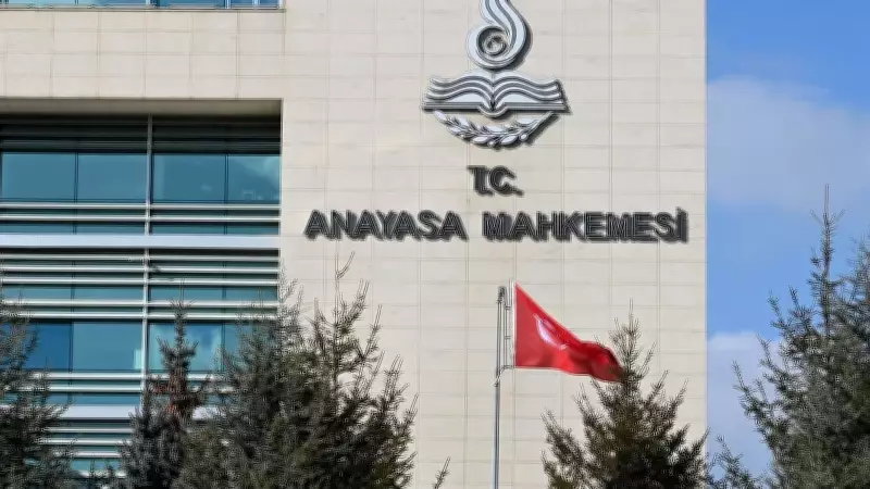 AYM'den geri gönderme merkezlerinde tazminat yetkisi kararı