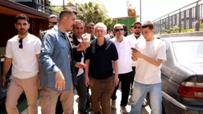 Aziz Yıldırım, şampiyon boksörlerle bir araya geldi