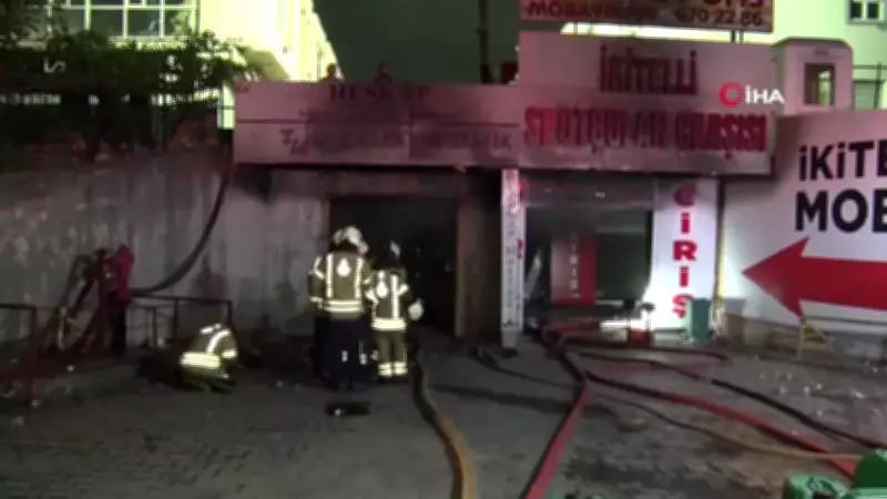 Başakşehir'de parfüm fabrikası yangını 8 saatte söndürüldü