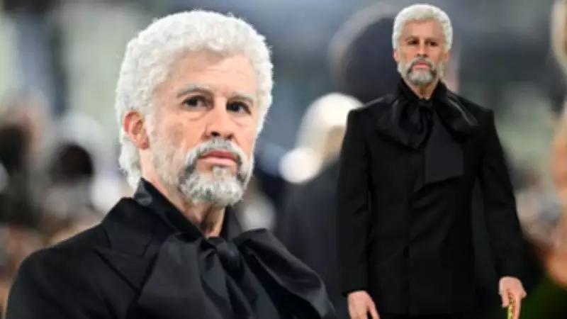 Bad Bunny Met Gala'da Yaşlı Bir Adama Dönüştü