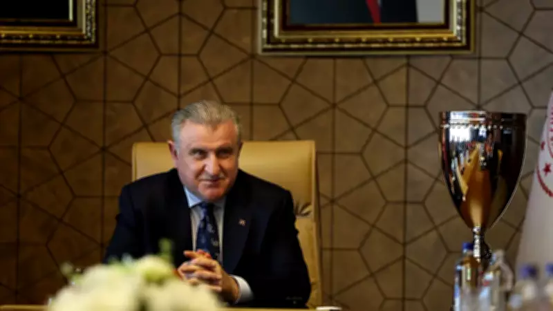 Bakan Bak'tan VakıfBank'a şampiyonluk tebriki