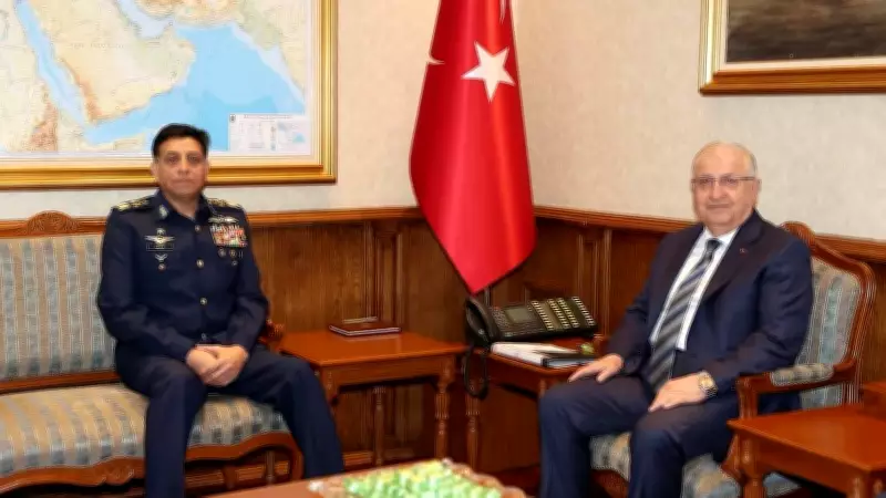 Bakan Güler, Pakistan Hava Kuvvetleri Komutanı Orgeneral Sidhu'yu Kabul Etti