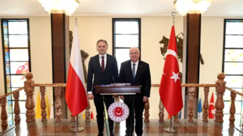 Bakan Güler, Polonyalı Mevkidaşı Grodecki İle Görüştü
