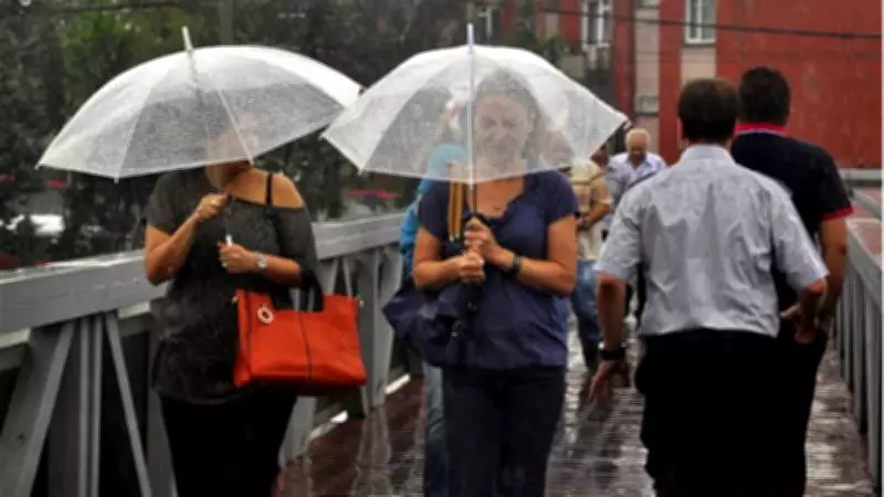 Batıda Sıcaklıklar 30 Dereceyi Aşacak, Anadolu'da Bahar Yağmurları Etkili