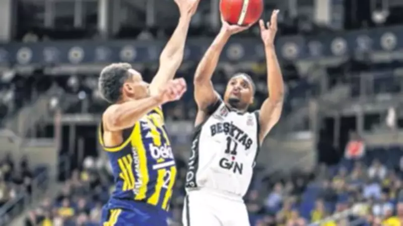 Beşiktaş potada Fenerbahçe'yi devirdi