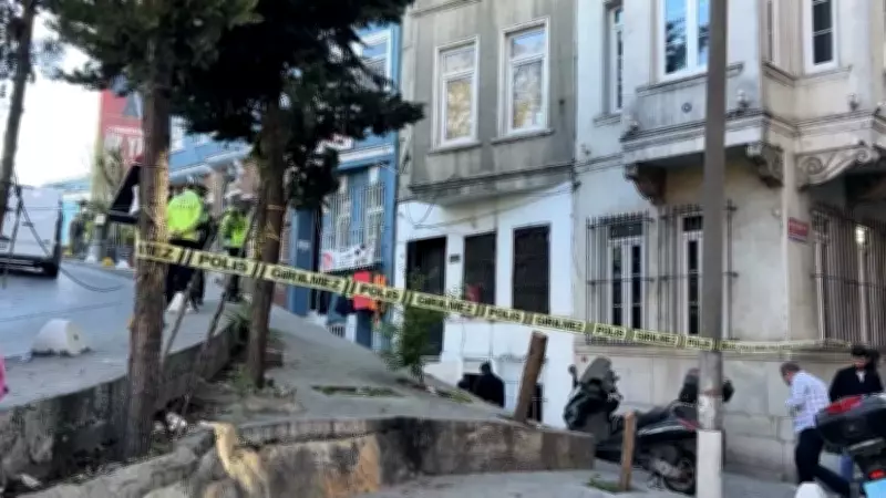 Beyoğlu'nda şüpheli ölüm: 28 yaşındaki Ramazan Kutlu evinde ölü bulundu! Kız arkadaşı sınır dışı edildi