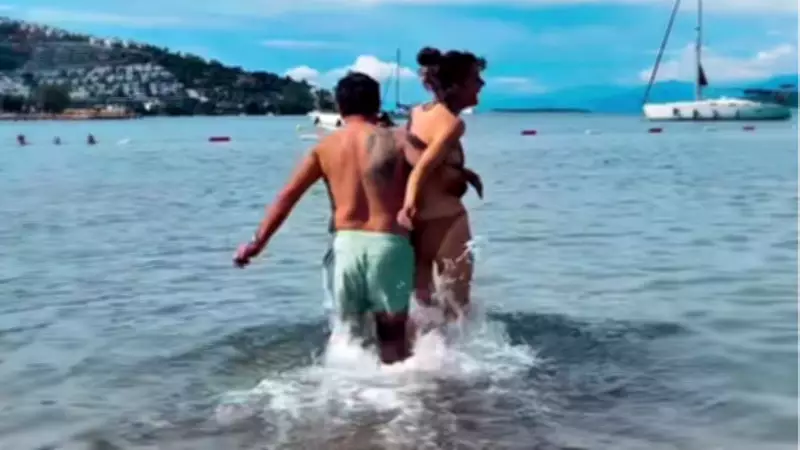 Bülent Şakrak ve Duygu Arabacıoğlu Bodrum'da Deniz Sezonunu Açtı