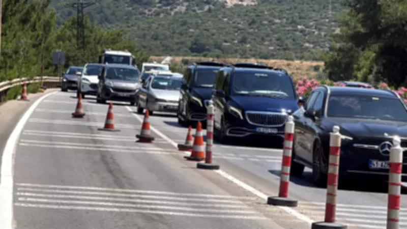 Bodrum, Marmaris ve Datça'ya 190 bin araçla akın!