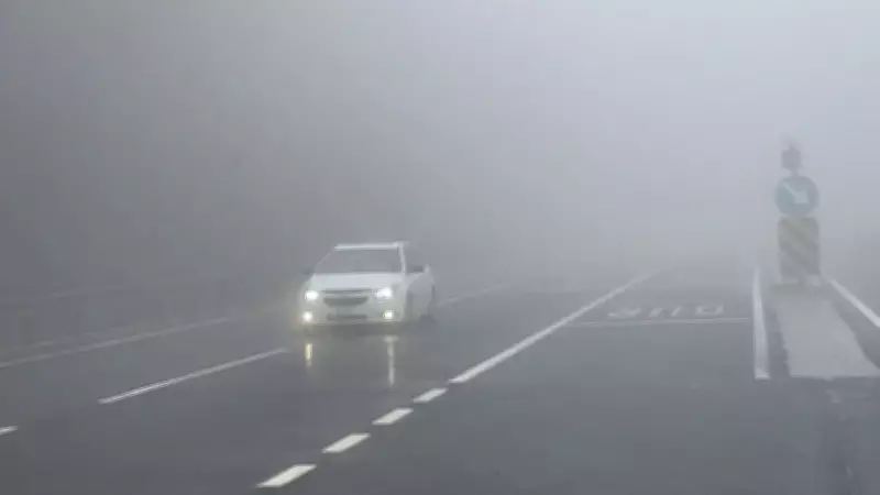 Bolu Dağı'nda Sis ve Sağanak Görüş Mesafesini 30 Metreye Düşürdü