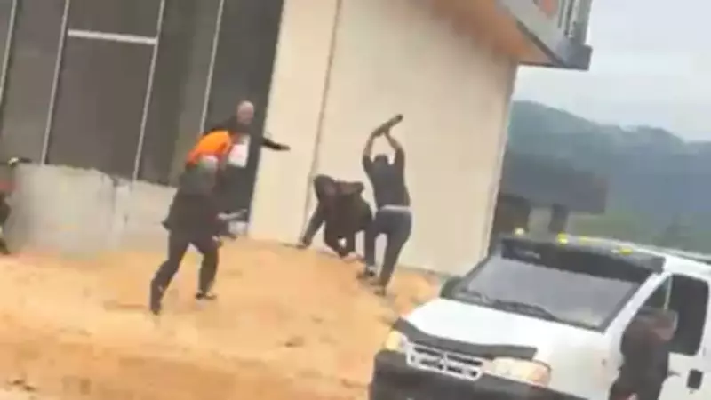 Bursa'da çekici sürücüsü önce aracını sürdü, sonra sopayla saldırdı