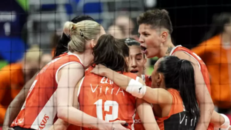 CEV Şampiyonlar Ligi'nde Türk finali: Eczacıbaşı Dynavit - VakıfBank