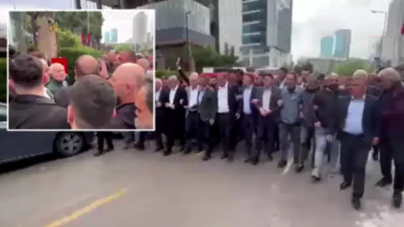 CHP'de 'mutlak butlan' krizi: Özgür Özel grup başkanı seçildi, genel merkez önünde gerginlik