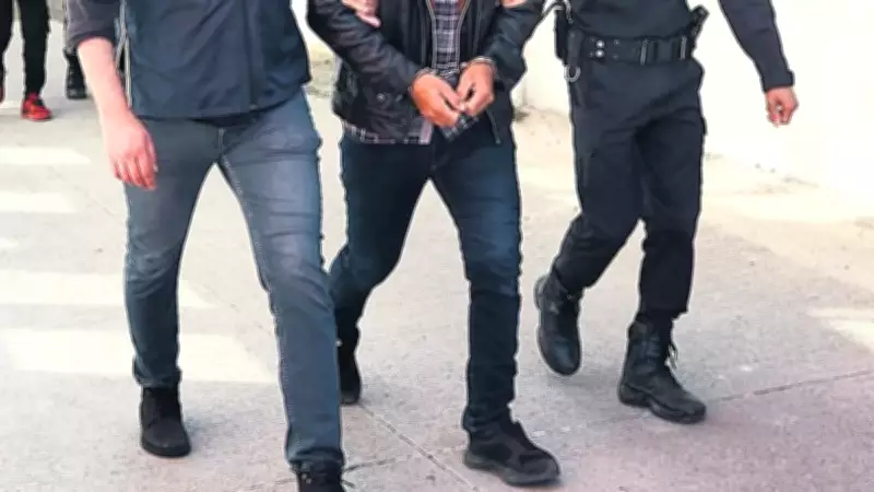 CHP'li İzmir Büyükşehir Belediyesi'ne ihaleye fesat operasyonu: 3 gözaltı