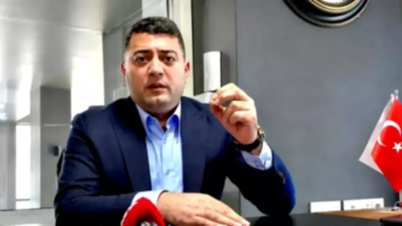 CHP'yi kendi şirketi gibi yönetiyor eleştirisi