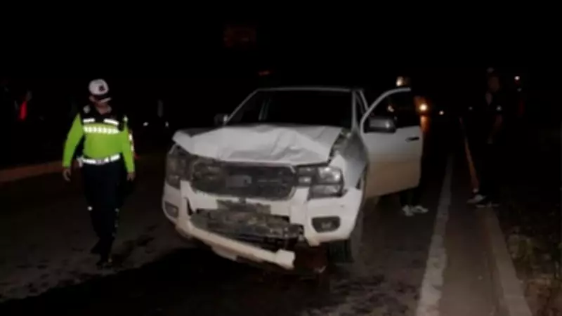 Cizre'de kamyonet otomobile çarptı: 2 yaralı