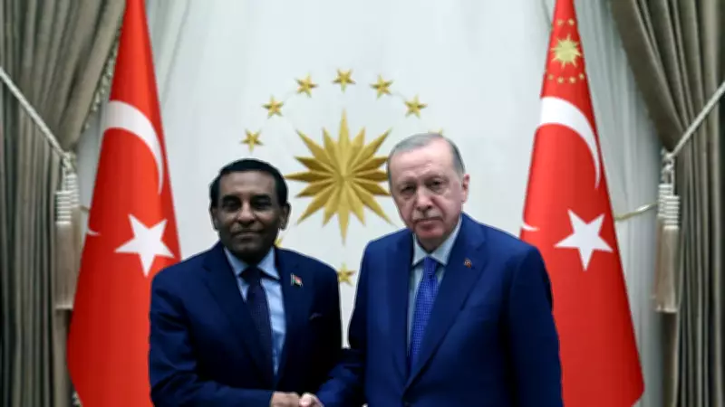 Cumhurbaşkanı Erdoğan, Sudan Başbakanı İdris'i Külliye'de Kabul Etti