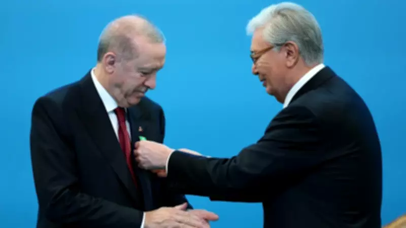 Cumhurbaşkanı Erdoğan'a Kazakistan'dan Hoca Ahmet Yesevi Nişanı