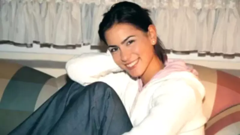 Deli Yürek'in Zeynep'i Zeynep Tokuş'tan Nefes Kesen Yoga Şovu