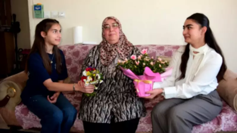 Depremde Kardeşini Kaybetti, Yeğenlerine Koruyucu Anne Oldu