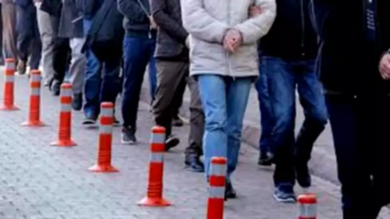 Diyarbakır merkezli 9 ilde gizli soruşturmacı operasyonu: 405 gözaltı