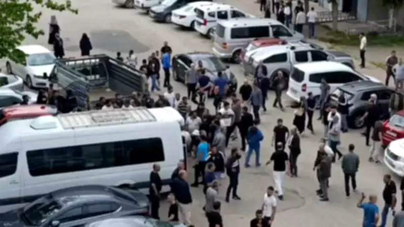 Diyarbakır'da akraba kavgası: 1 ölü, 4 yaralı